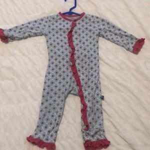 Kickee pants one piece with snaps. 6-12 m